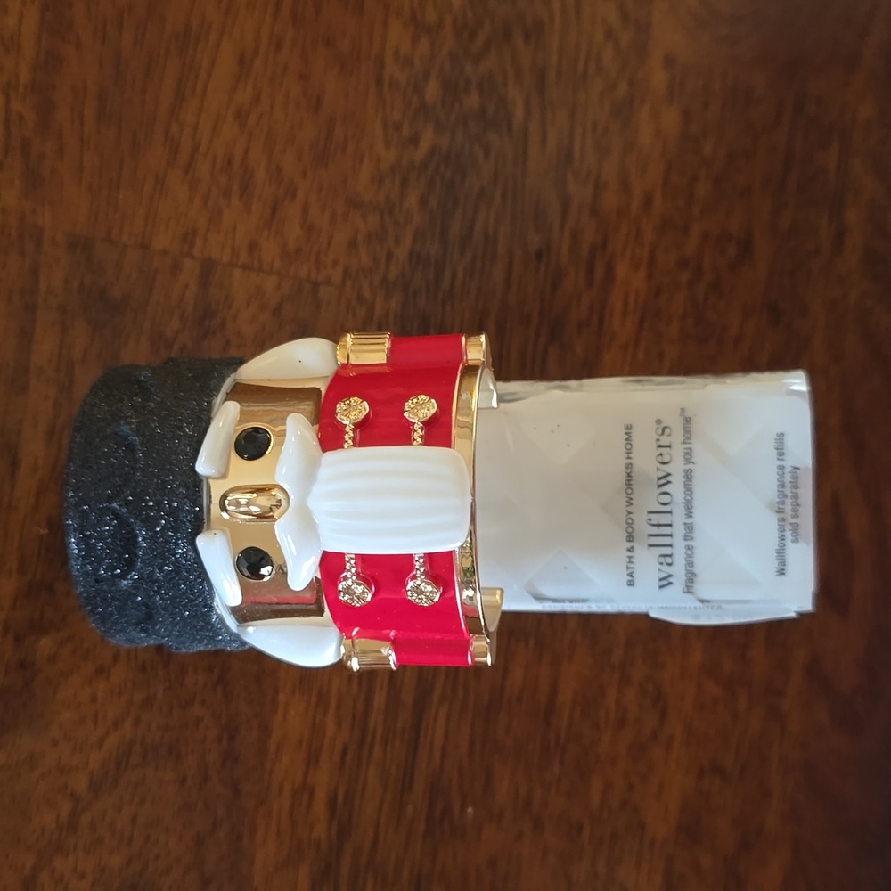 Bath & Body Works Nutcracker Wallflower Plug